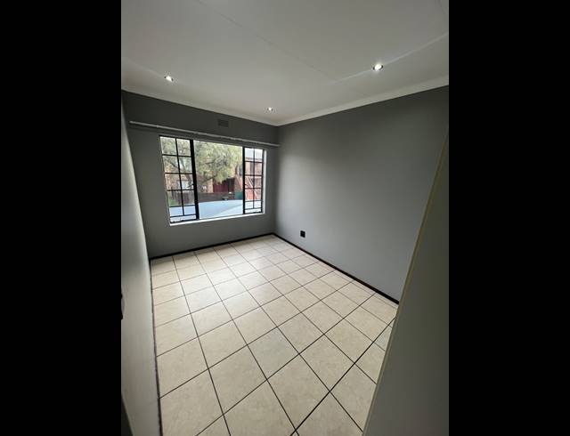 2 bed property to rent in SONNEVELD
